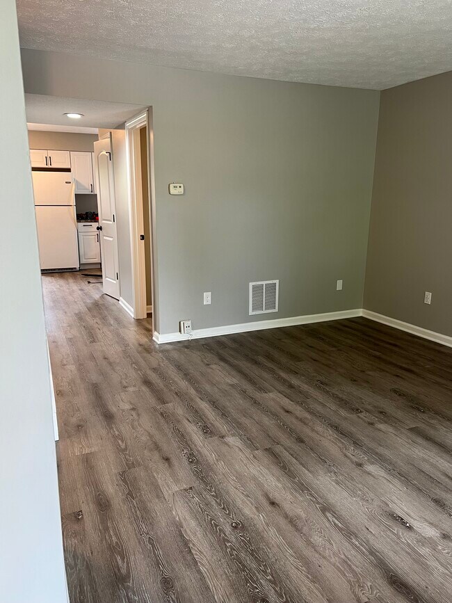 Building Photo - 4920 Drayton Rd