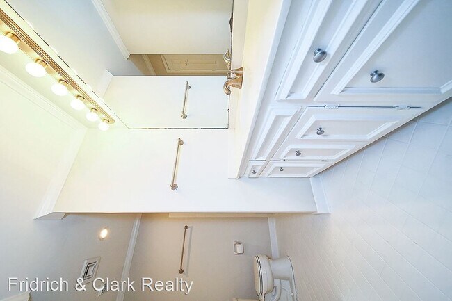 Building Photo - 2 br, 1.5 bath House - 5756 Stone Brook Drive