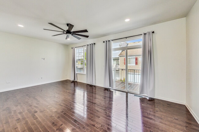 Building Photo - 598 Station Park Cir