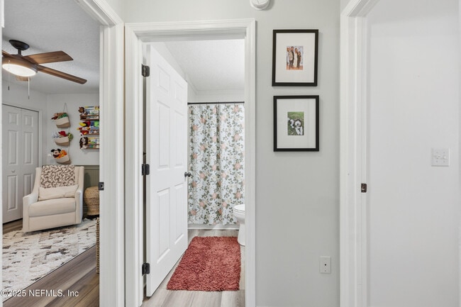 Building Photo - 2143 Lady Di Ln