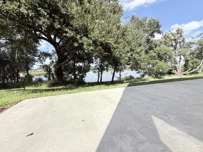 Building Photo - 1888 Compass Flower Way