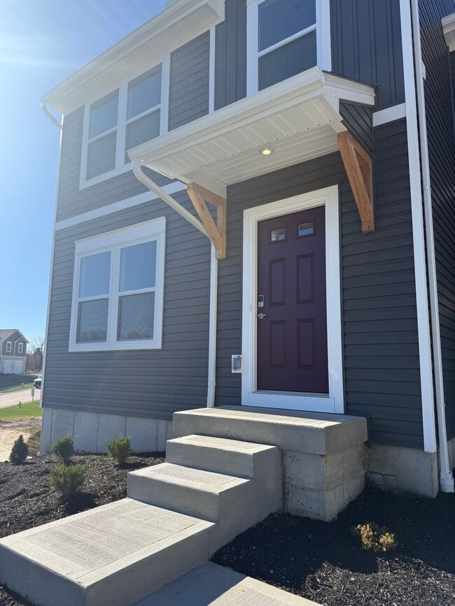 Building Photo - Home Sweet Home