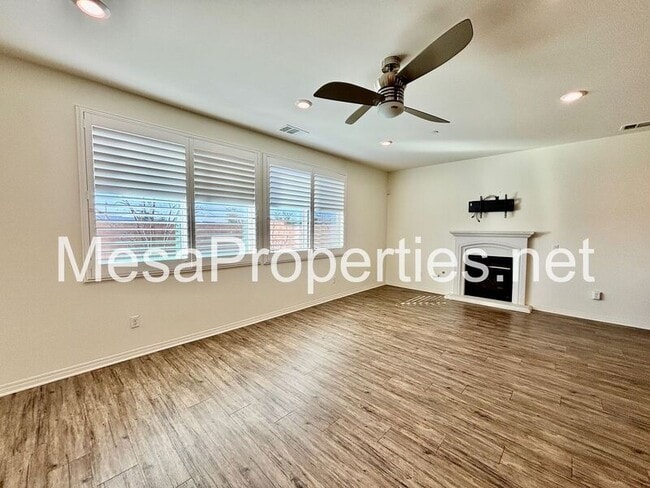 Building Photo - 15595 Sesame Seed Ave