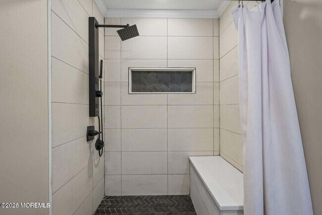 Building Photo - 701 Zlotkin Cir