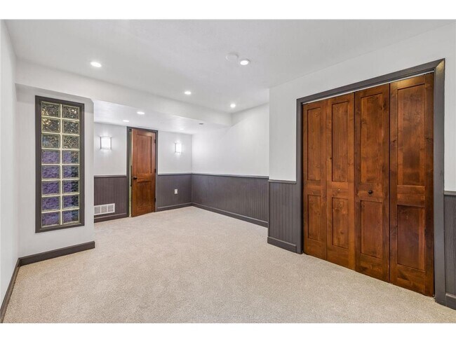 Building Photo - 3159 Northview Rd
