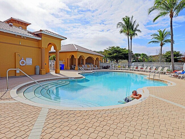 Building Photo - The Gardens at Beachwalk 15645-116