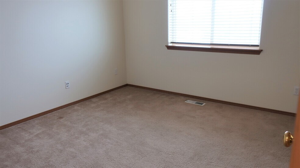 Building Photo - 1289 Canyon Ct