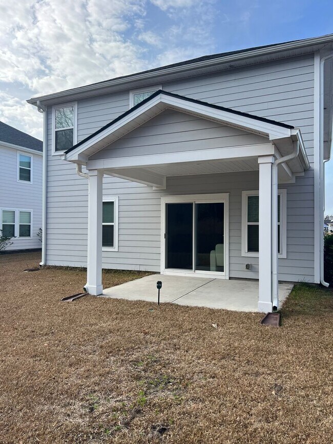 Building Photo - BEAUTIFUL 4 bedroom / 3 bath home located off Water Tower Road!