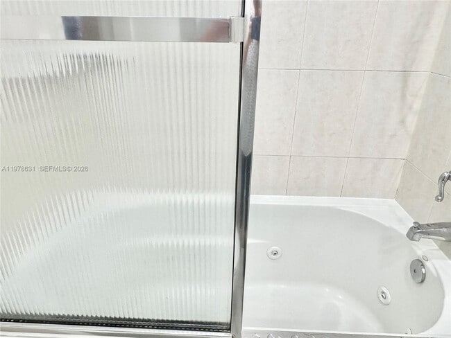 Building Photo - 250 174th St