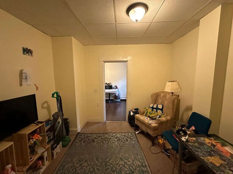 Building Photo - 54 Medford St