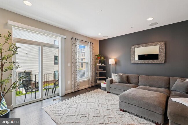 Building Photo - 22979 Cabrillo Terr