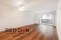 Building Photo - 215 S Madison Ave
