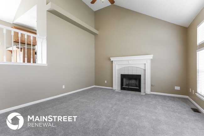 Building Photo - 215 Apple Blossom Ln