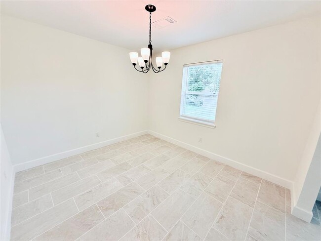 Building Photo - 6027 Beaudry Dr