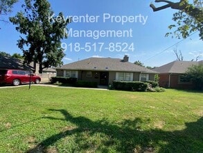 Building Photo - LARGE | 3 Bed | 2 Bath | Midtown Tulsa