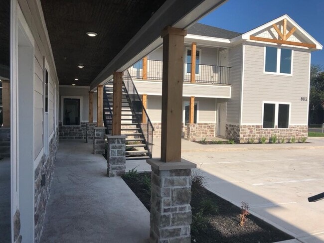 Building Photo - Cherokee Apts