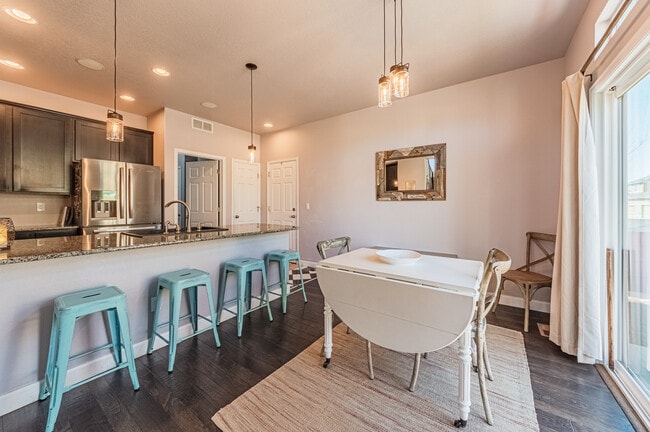 Building Photo - 5481 Cross Creek Drive