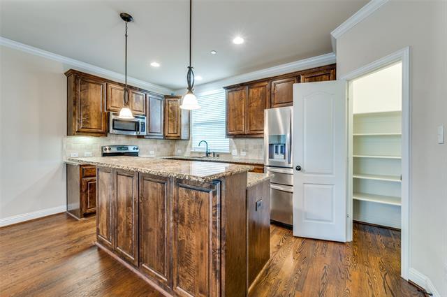 Building Photo - 2500 Rockbrook Dr