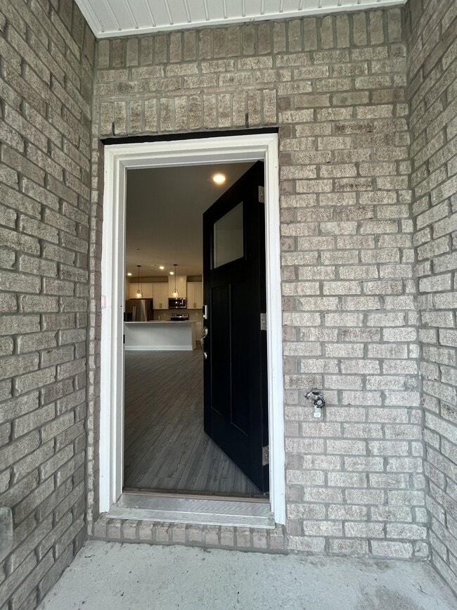 Building Photo - 204 Douglas Bend Rd