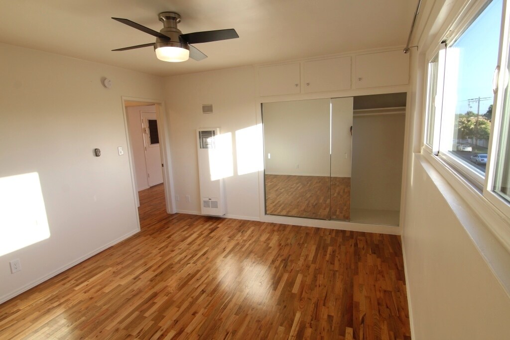 Building Photo - 8585 Pickford St