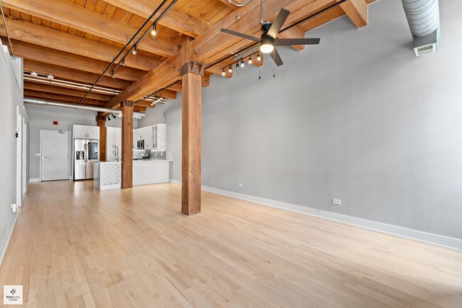 Building Photo - 701 W Jackson Blvd
