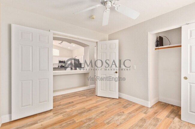 Building Photo - 3381 E Flamingo Ct
