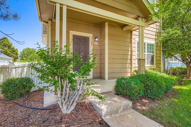 Building Photo - 4 bed /2.5bath Charming Home in Aurora