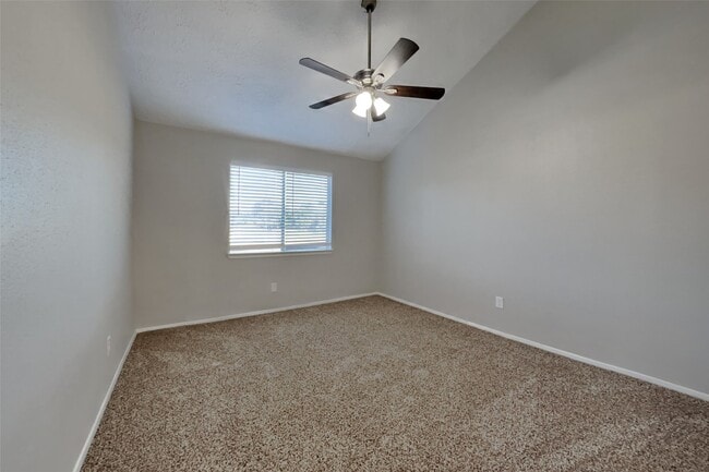 Building Photo - 7443 Kite Hill Dr
