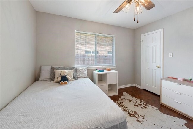 Building Photo - 3609 Oldenburg Ct