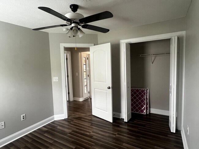 Building Photo - JULY SPECIAL !!! $150.00 OFF YOUR FIRST 2 ...