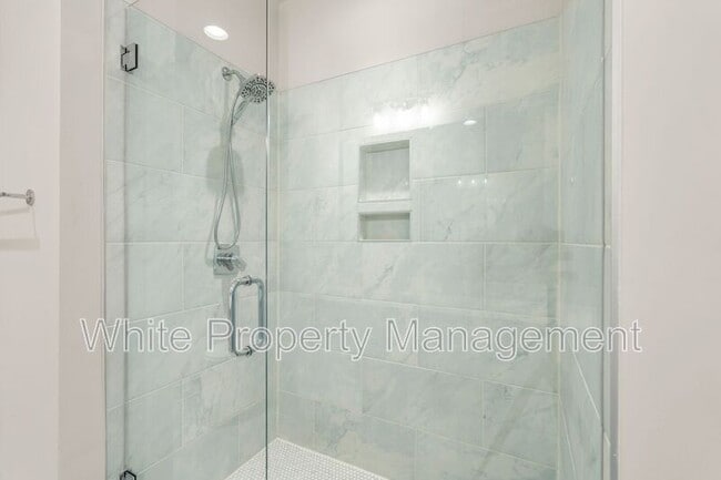 Building Photo - 5019 York Park Ln