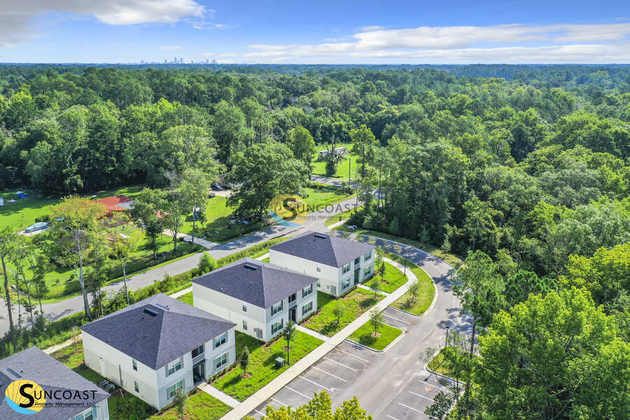 Building Photo - 6511 Breezy Oaks Wy