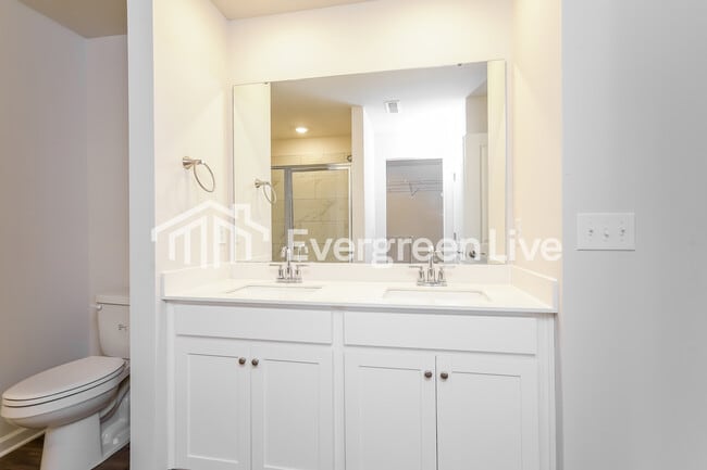 Building Photo - 811 Pear Blossom Ct