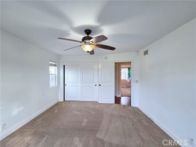 Building Photo - 10422 S Oakhaven Dr