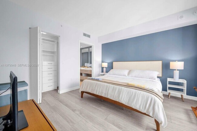 Building Photo - 55 SW 9th St