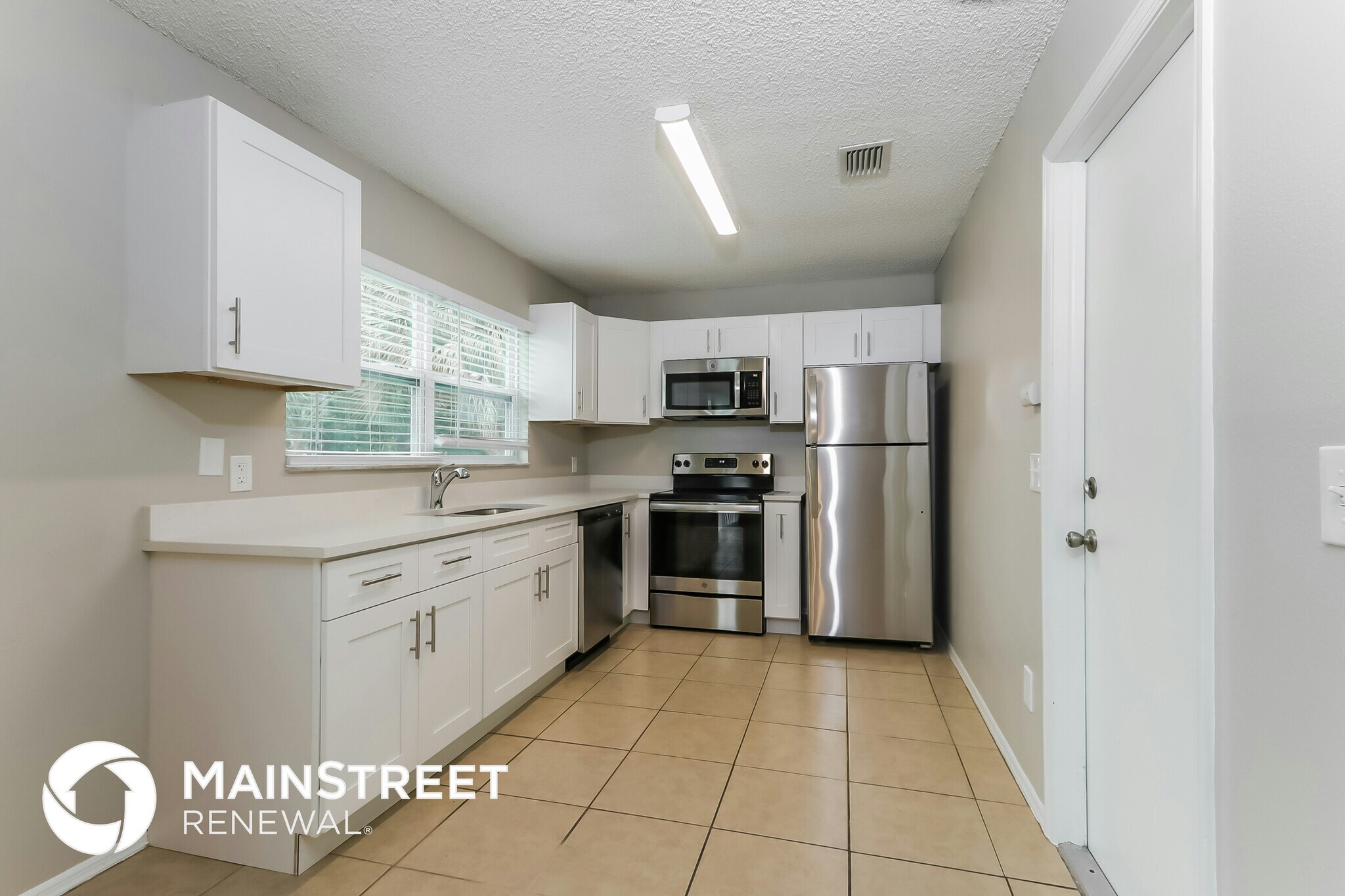 Building Photo - 2831 SE Melaleuca Blvd