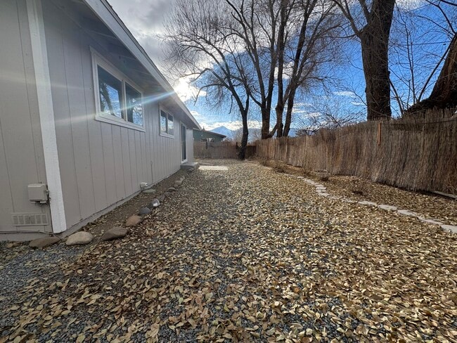 Building Photo - 1380 Kittyhawk Ave