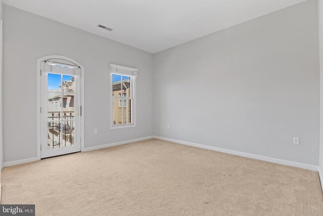 Building Photo - 2319 Boston St