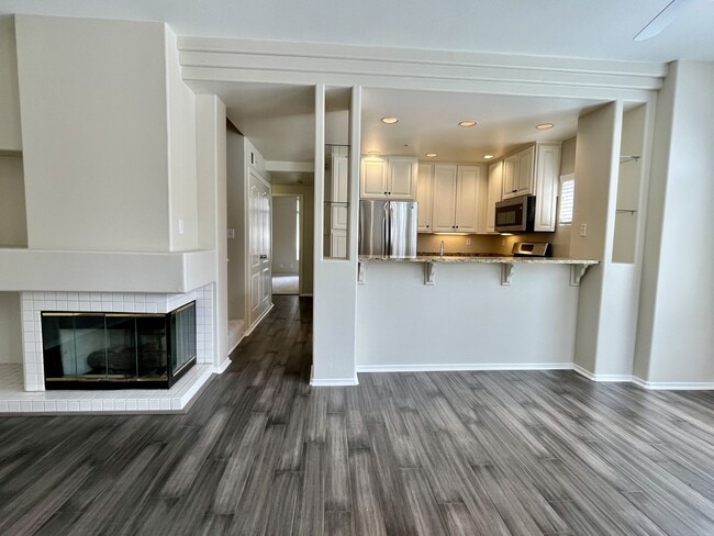 Building Photo - 12604 Carmel Country Rd