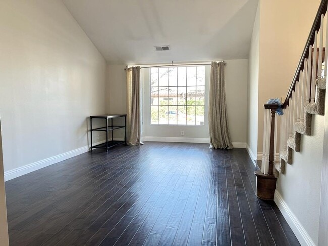 Building Photo - HUGE Encino House with Pool/Jacuzzi, 2 Car Garage and Lots of Space!