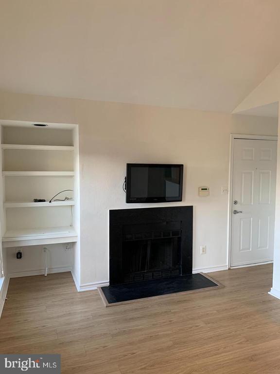 Building Photo - 12161 Penderview Terrace