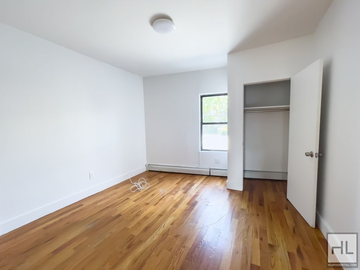 Building Photo - Spacious Bushwick 2 Bed 1-Bath / Great Loc...