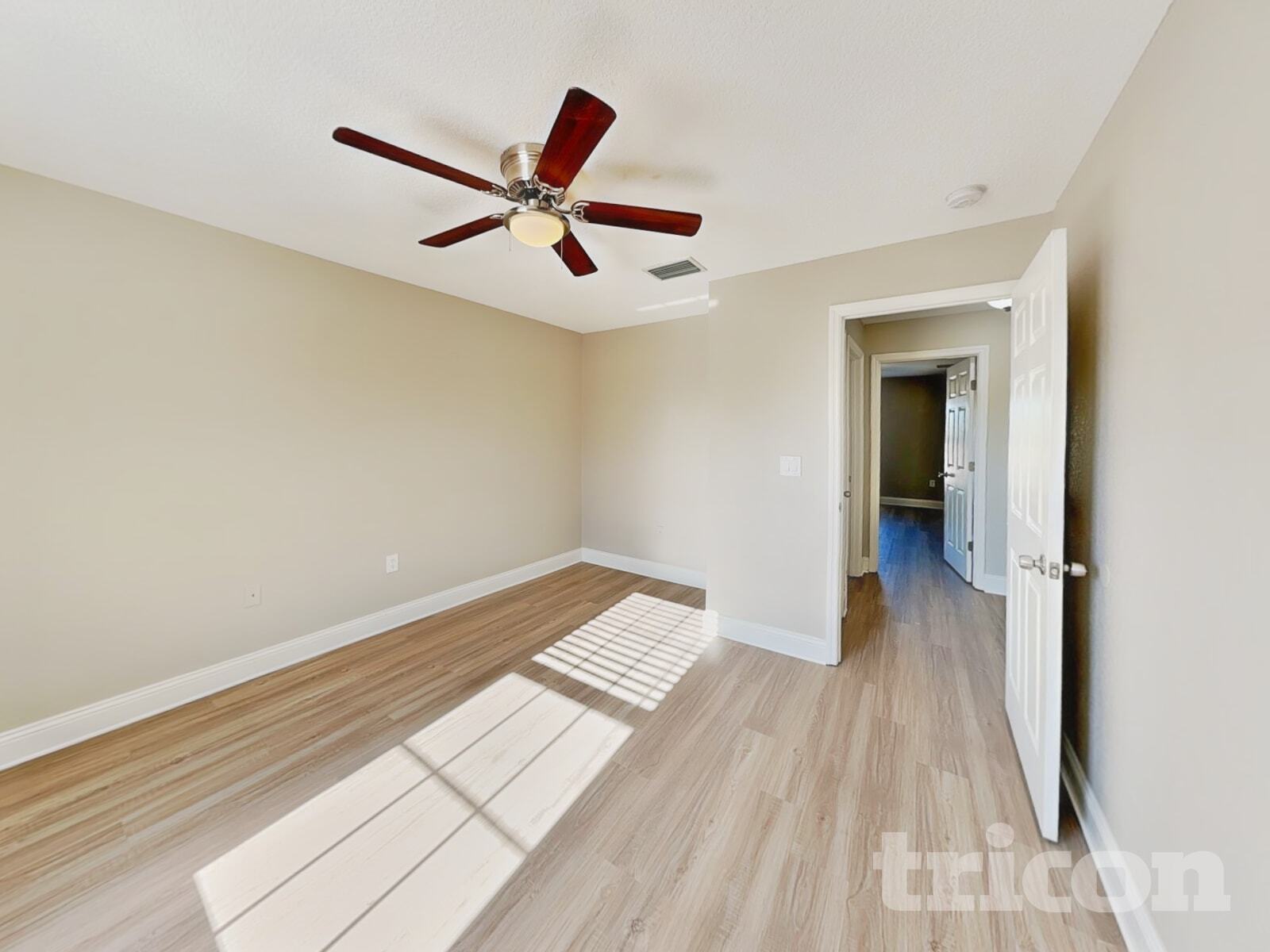 Building Photo - 8606 Lisa Blvd