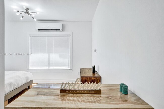 Building Photo - 1656 Polk St