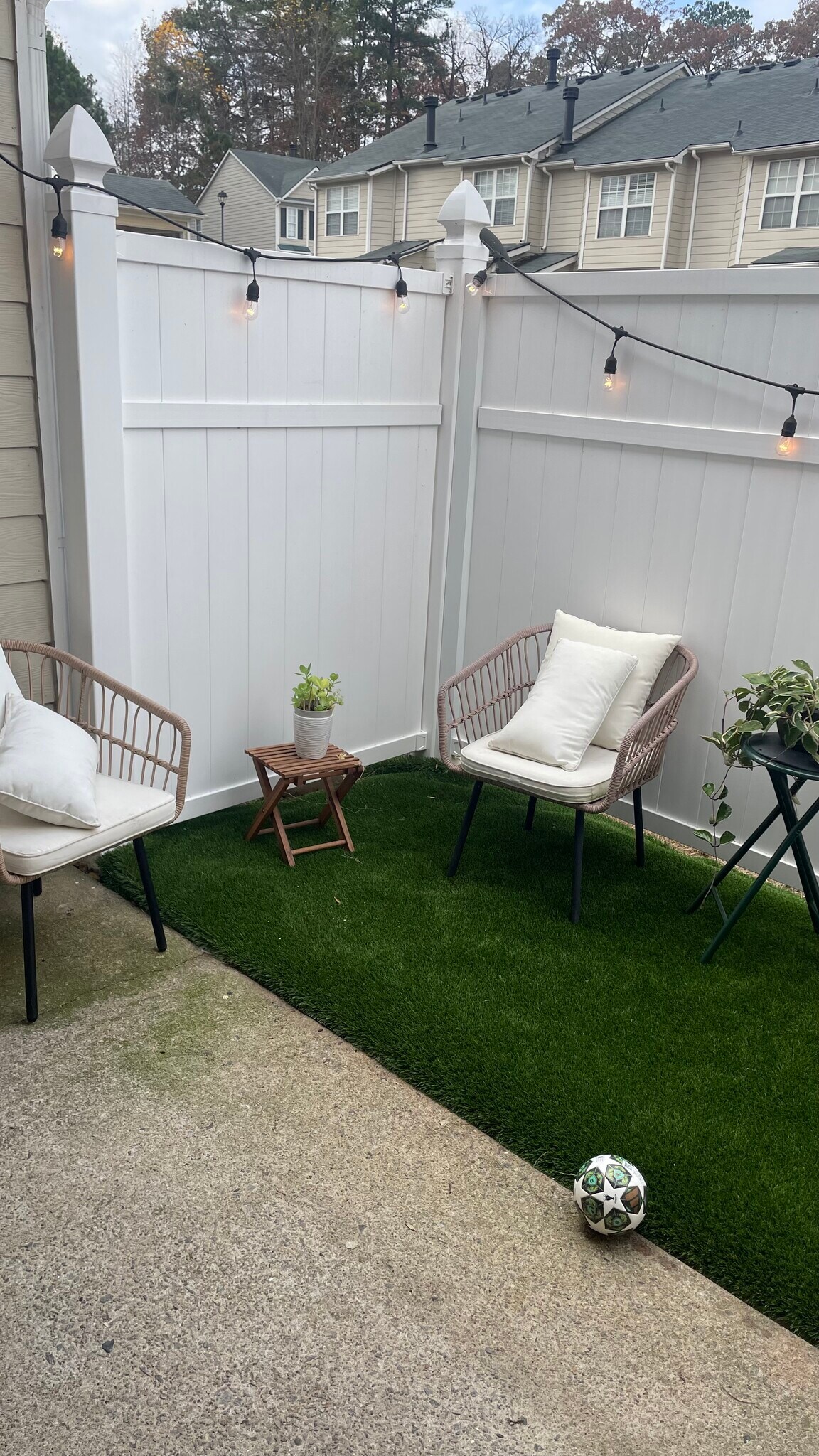 Building Photo - 3383 Hidden Cove Cir