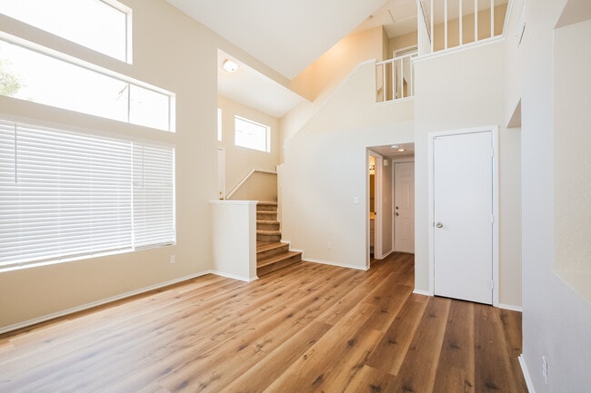 Building Photo - 1575 Bent Arrow Dr