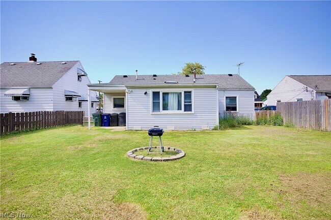 Building Photo - 6117 Ira Ave