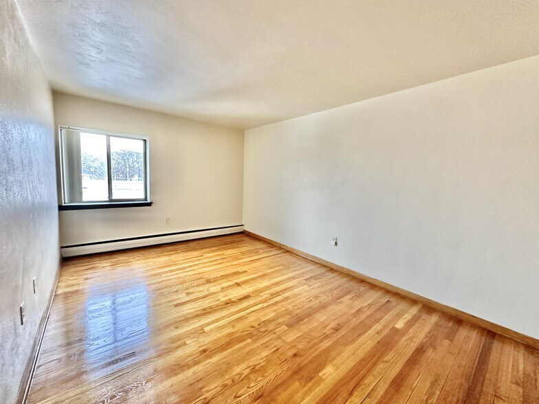Building Photo - 430 Harrison Ave