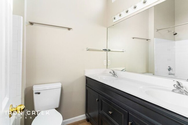 Building Photo - 89 Running Briar Rd