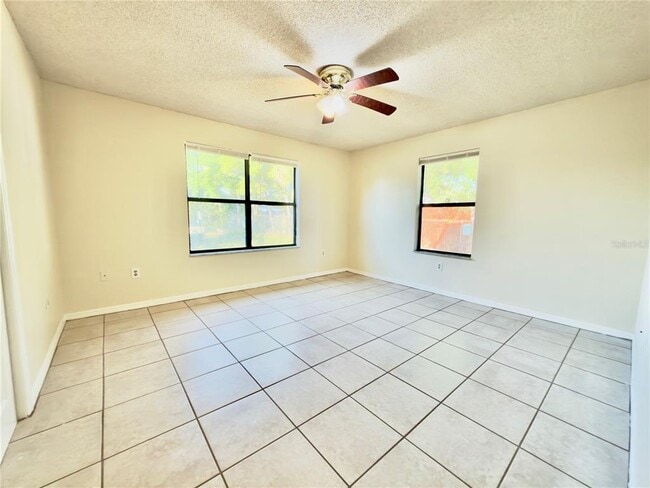 Building Photo - 5323 11th St Cir E